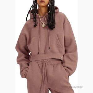 Large Fleece Sweatsuit Set with Crop Hoodie and Joggers